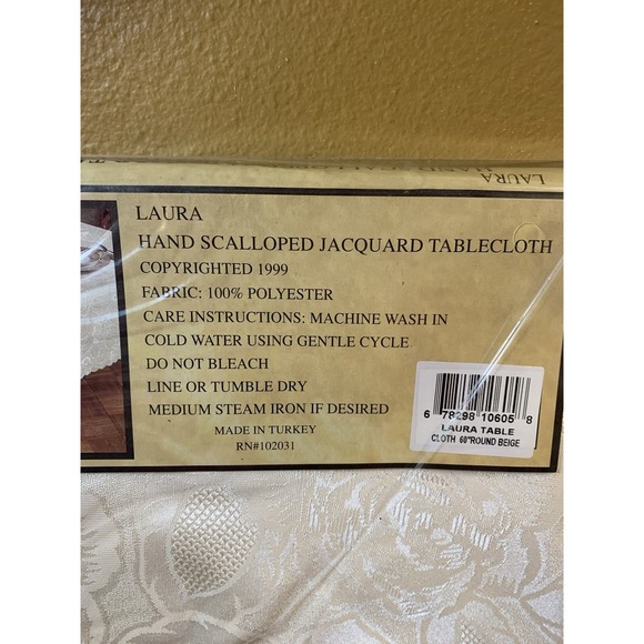 Vintage Laura Round Hand Scalloped Jacquard Tablecloth 60" Beige - Picture 5 of 5